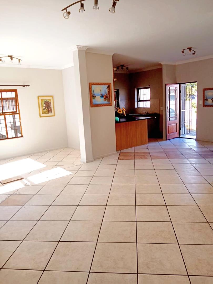 2 Bedroom Property for Sale in Parklands Western Cape